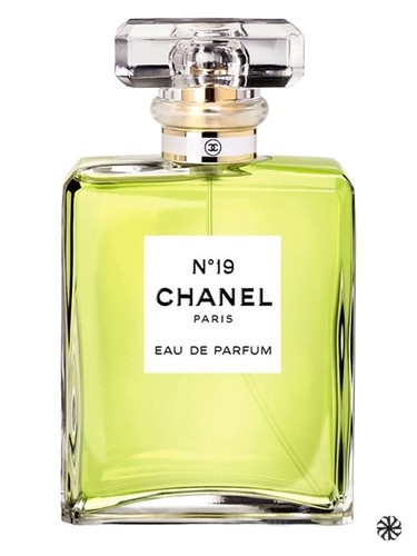 Chanel No 19 Eau de Parfum Chanel