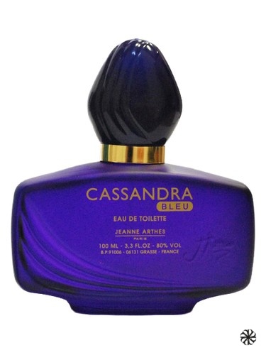 Cassandra Bleu Jeanne Arthes
