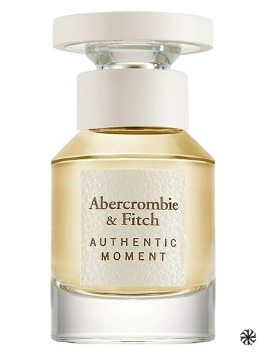 Authentic Moment Woman Abercrombie & Fitch