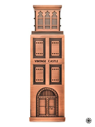 Niche Emarati Vintage Castle Lattafa Perfumes