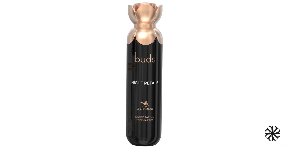 Buds Night Petals Le Chameau