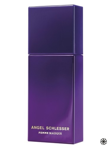 Femme Magique Angel Schlesser