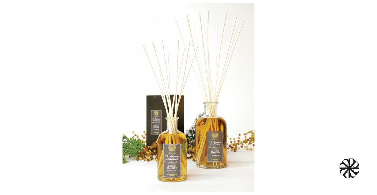 Lustrous Fire Antica Farmacista