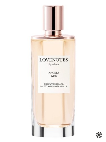 Angels Kiss Ariana Grande