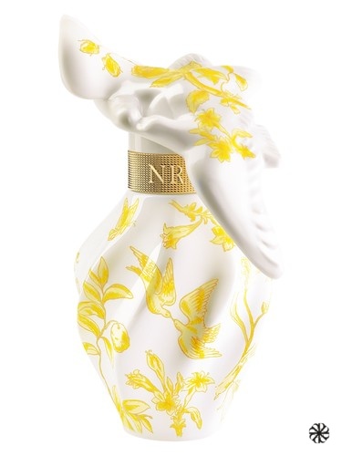 L'Air du Temps À Paris chez Antoinette Poisson Nina Ricci