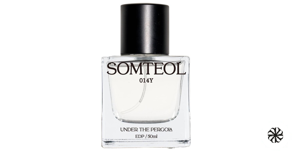 SOMTEOL. Y UNDER THE PERGOLA