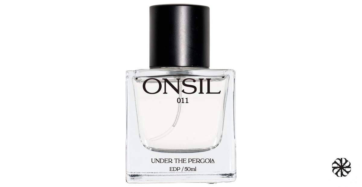 ONSIL UNDER THE PERGOLA