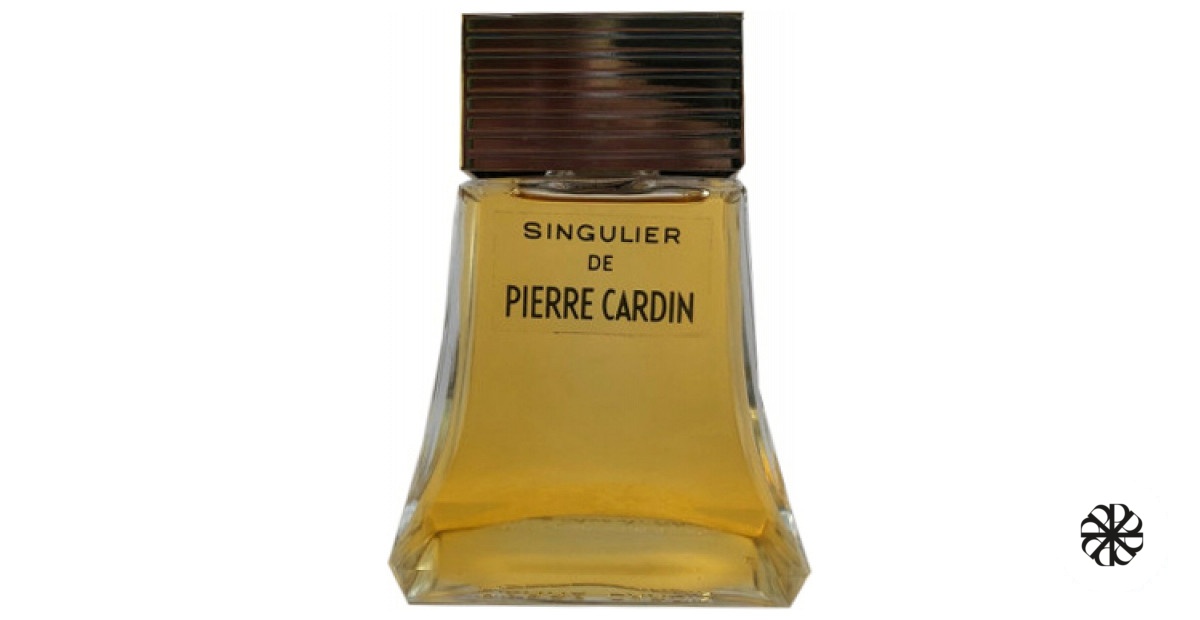 Singulier Pierre Cardin
