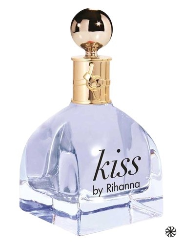 Kiss Rihanna