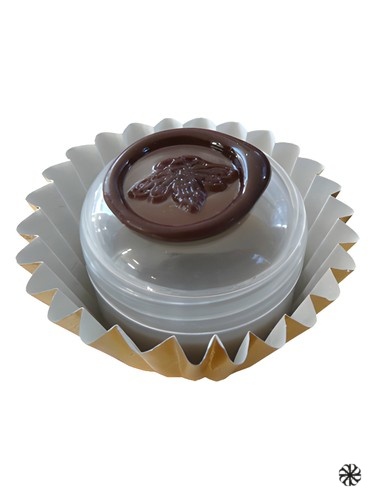 Chocolate: Figure 6: Epices Roxana Illuminated Perfume