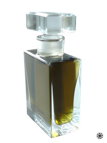 Vera Roxana Illuminated Perfume
