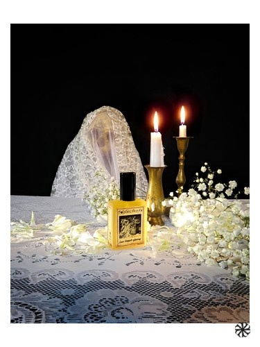 Lace Draped Spectre Solstice Scents