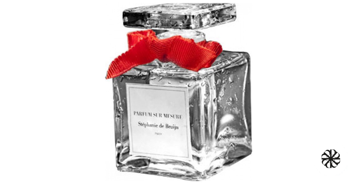 Le Pret-a-Parfumer Yin: Floral, Woodsy and Citrus Stéphanie de Bruijn - Parfum sur Mesure